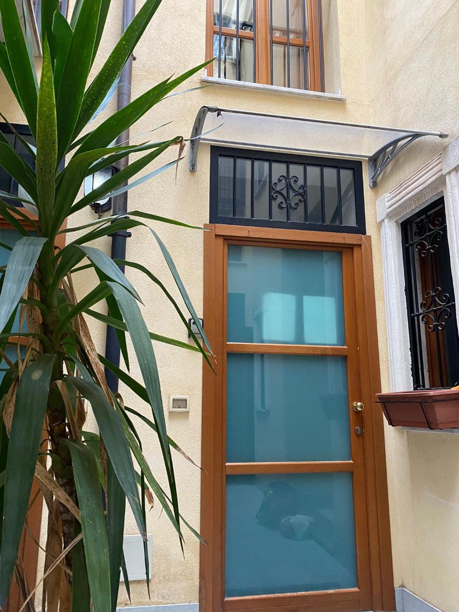 La Casetta Di Nonno Antonio Palermo Exterior photo